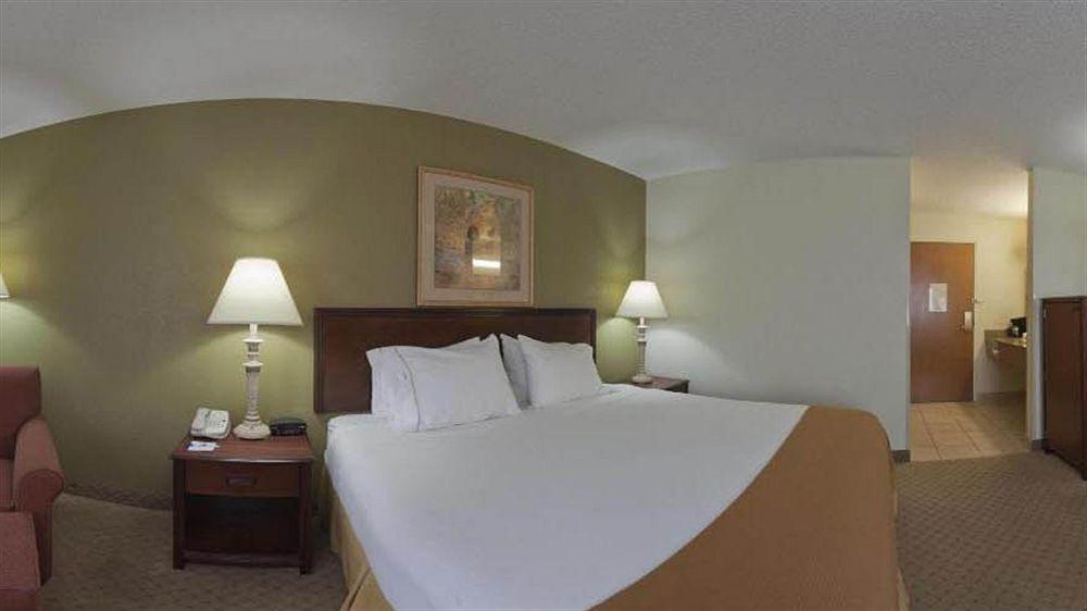 Holiday Inn Express Evansville - West, An Ihg Hotel מראה חיצוני תמונה